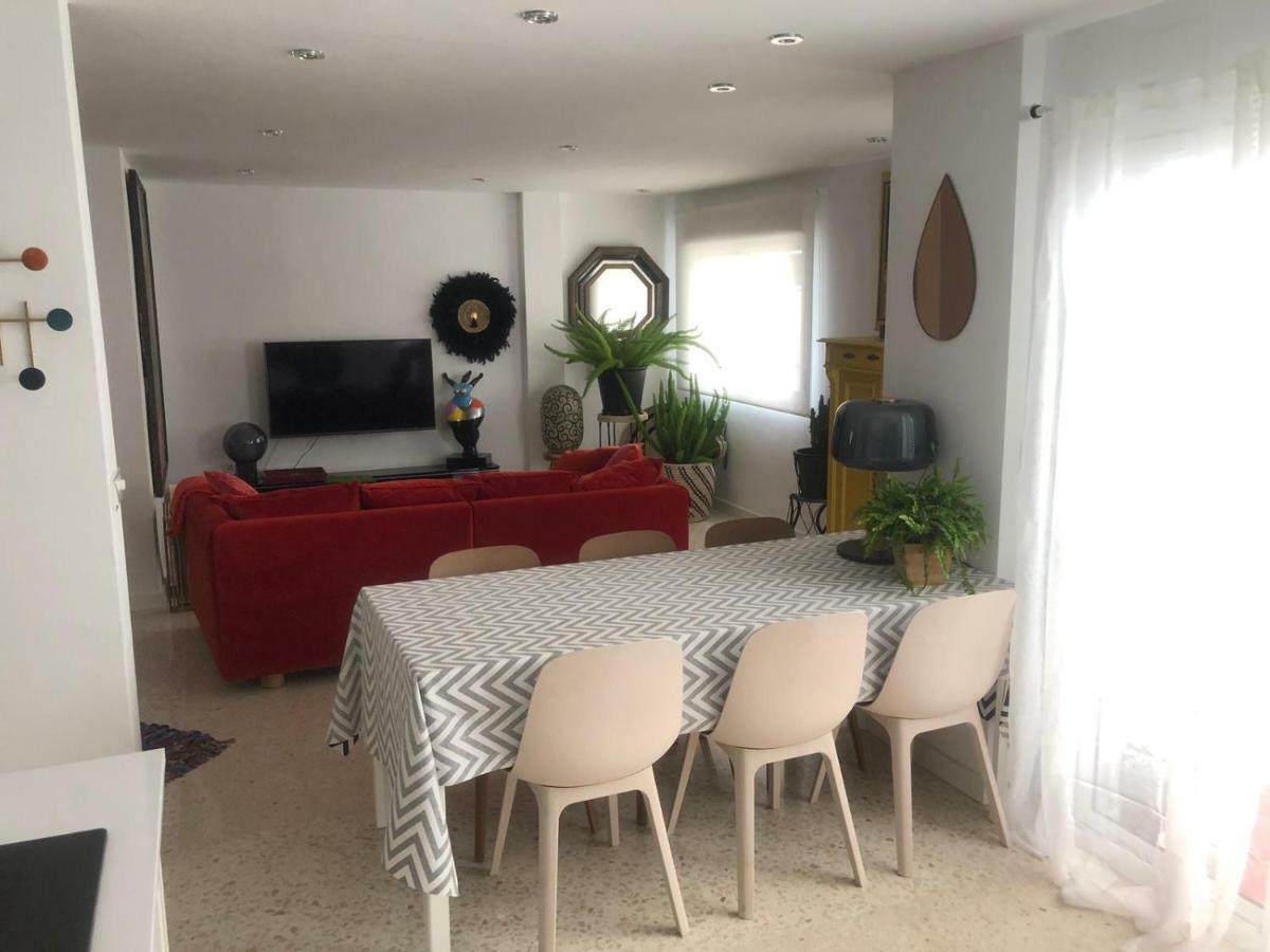 Masai Victoria Beach. A 100 Metros De La Playa. 카디스 외부 사진